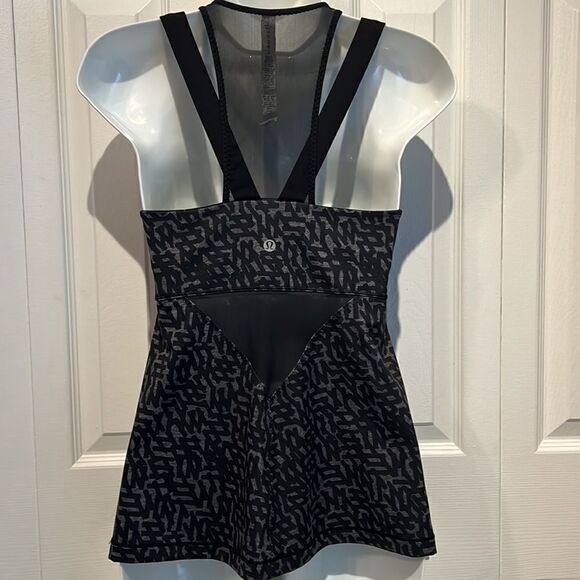 LULULEMON Black/Grey Running In The City Tank Top Size 6 - Picture 8 of 15